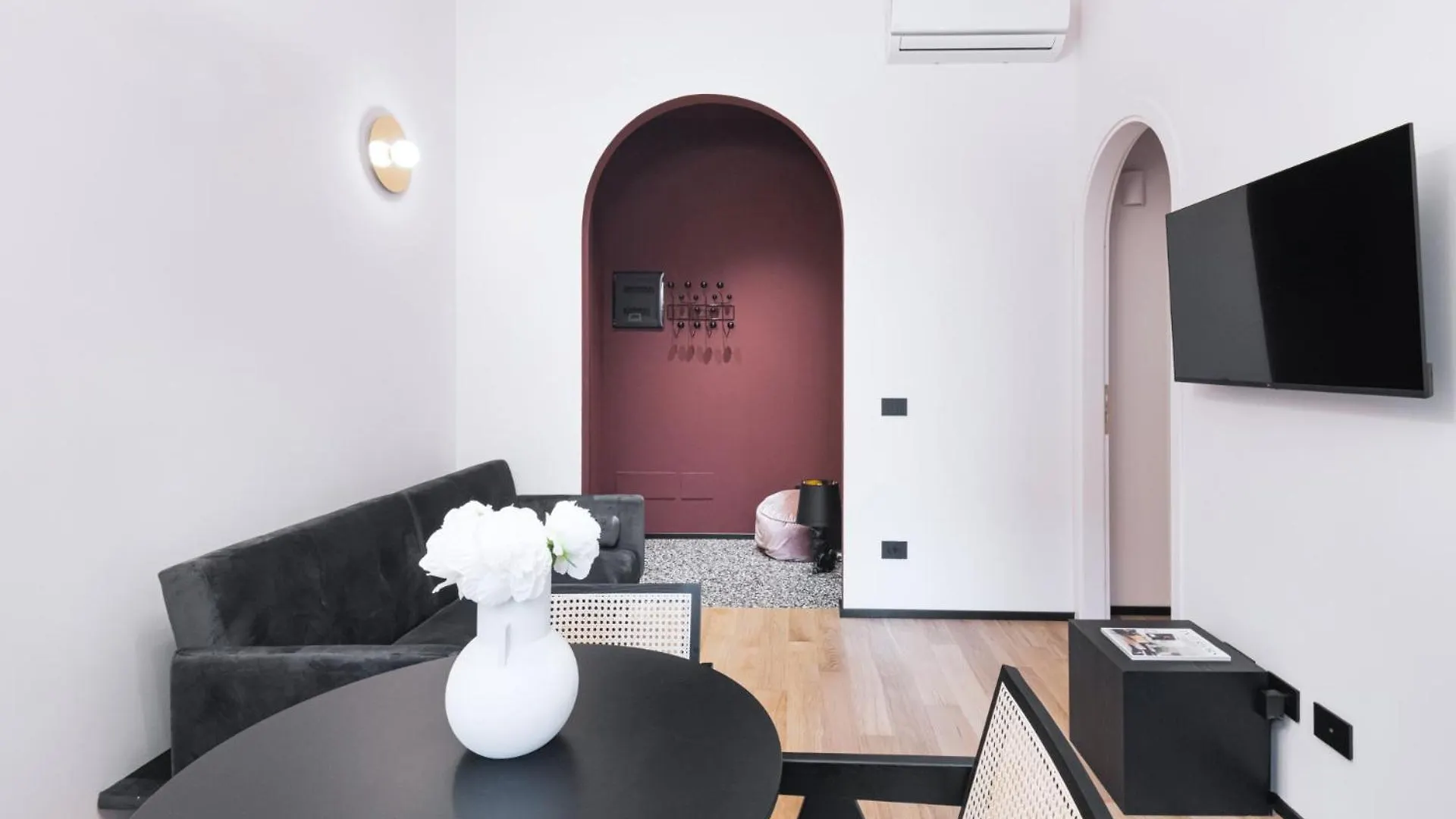 Apartment Easylife - Raffinato Appartamento In Sant'Ambrogio Milan Italy