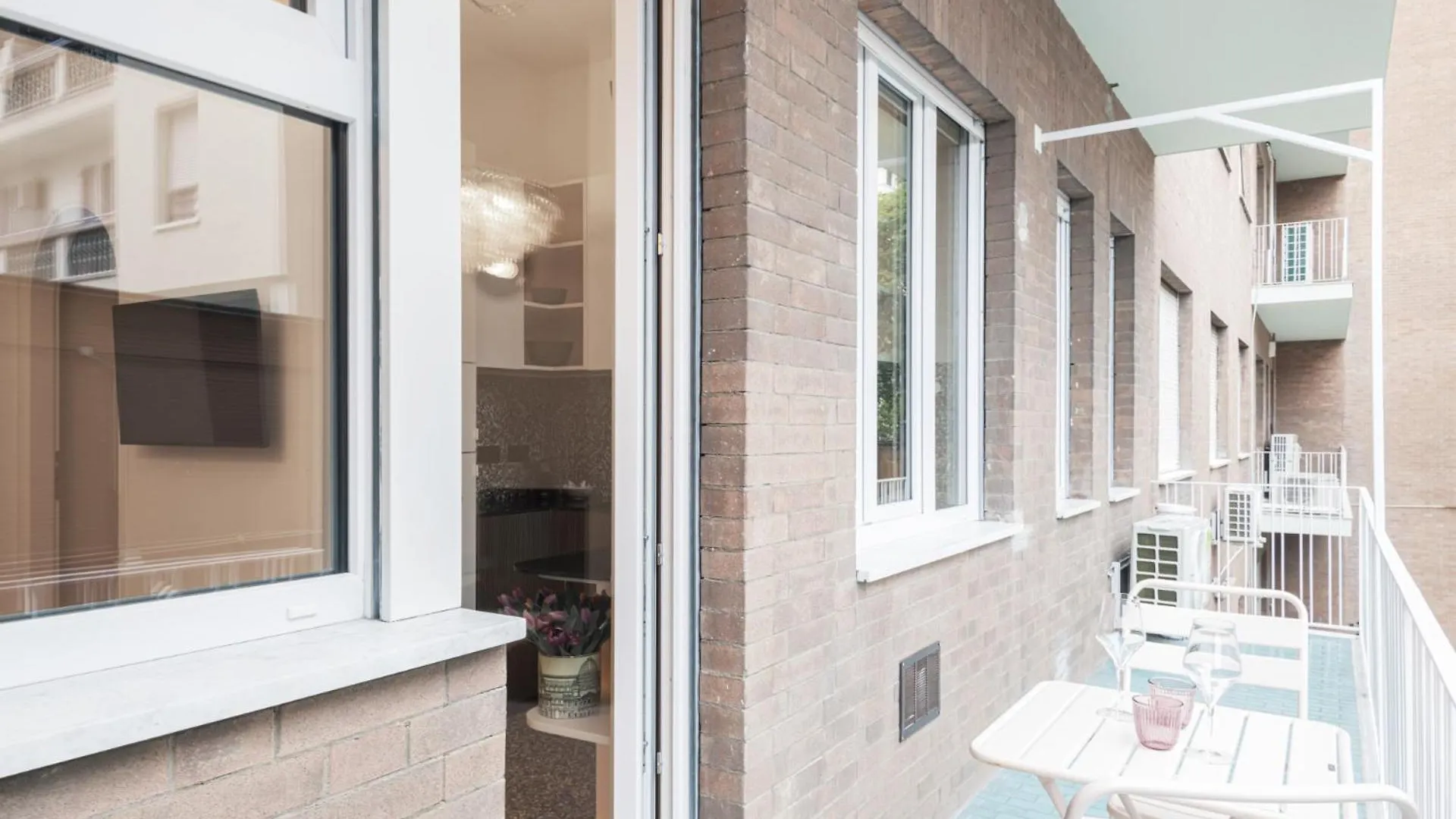 Easylife - Raffinato Appartamento In Sant'Ambrogio Milan 0*,