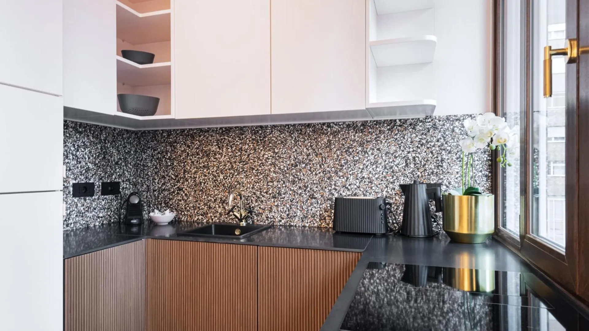 Apartment Easylife - Raffinato Appartamento In Sant'Ambrogio Milan Italy